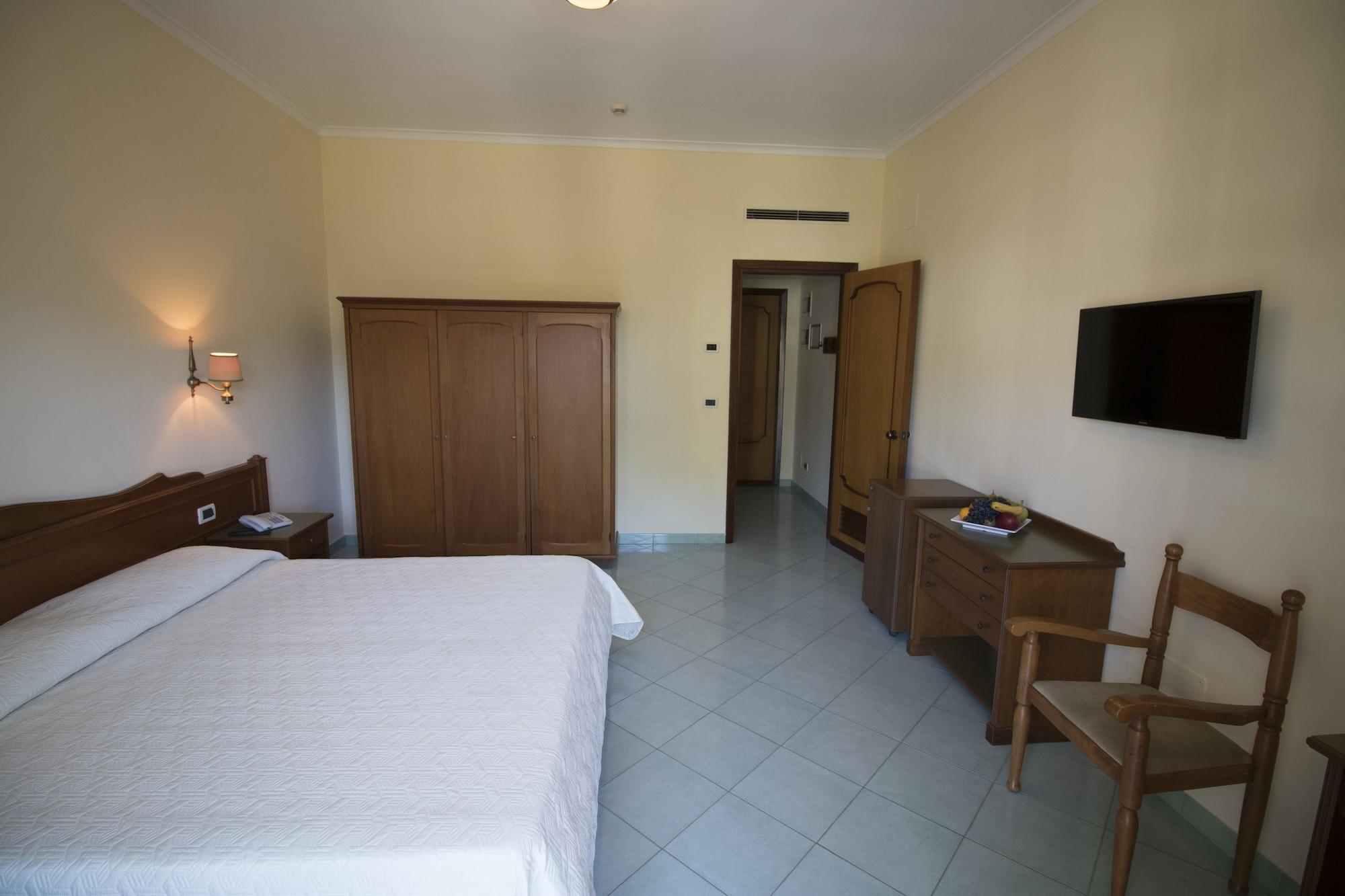 Hotel Terme Alexander Ischia Esterno foto