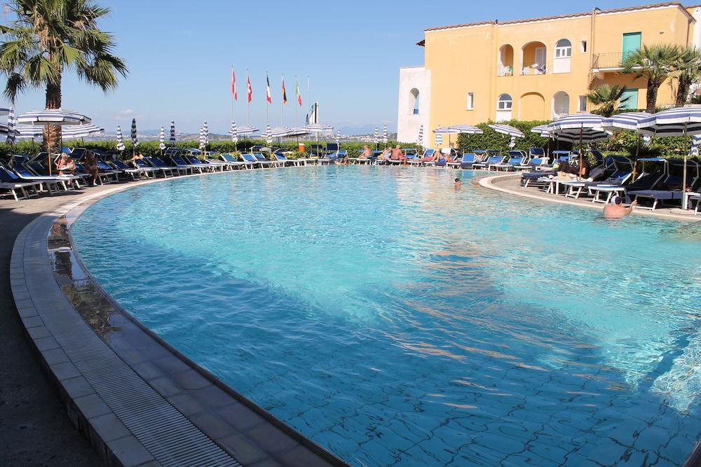 Hotel Terme Alexander Ischia Esterno foto