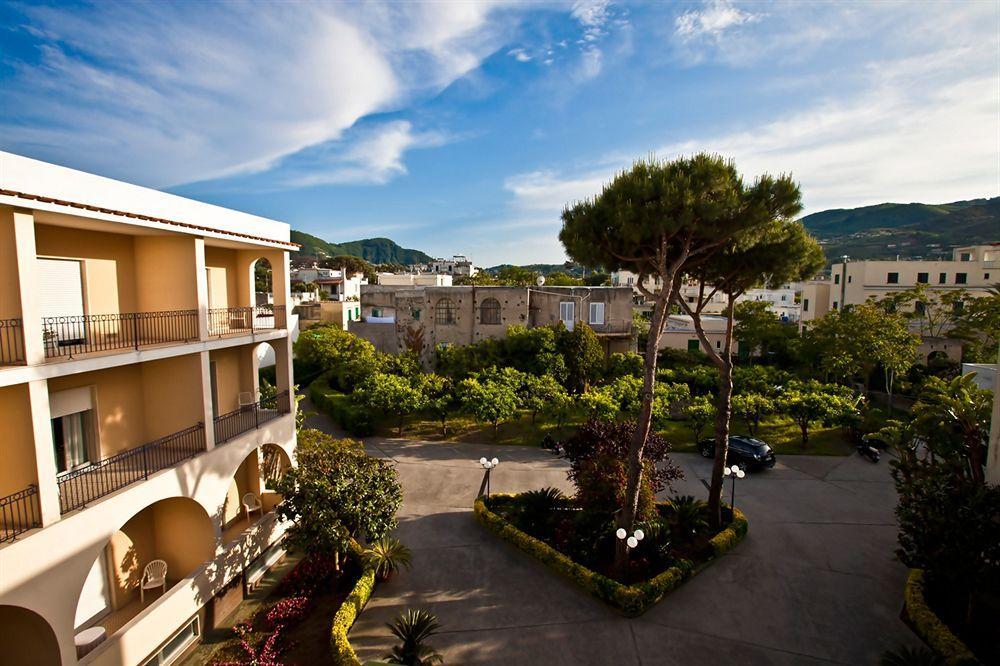 Hotel Terme Alexander Ischia Esterno foto