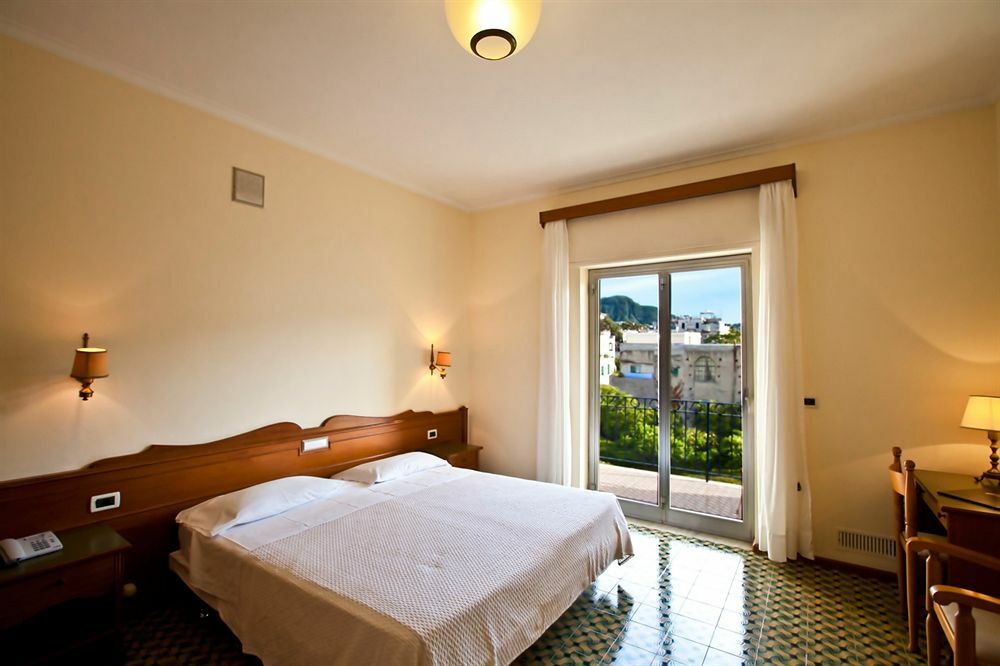 Hotel Terme Alexander Ischia Esterno foto
