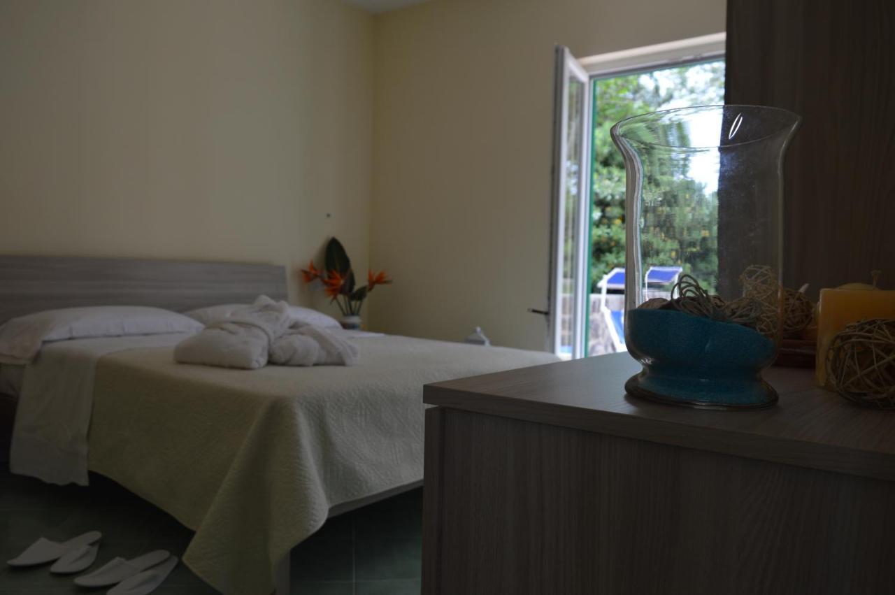Hotel Terme Alexander Ischia Esterno foto
